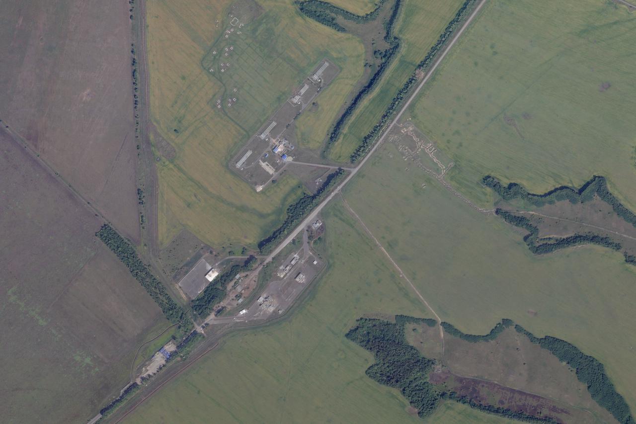 Satellite image shows a gas metering station near Sudzha border crossing, near Oleshnya