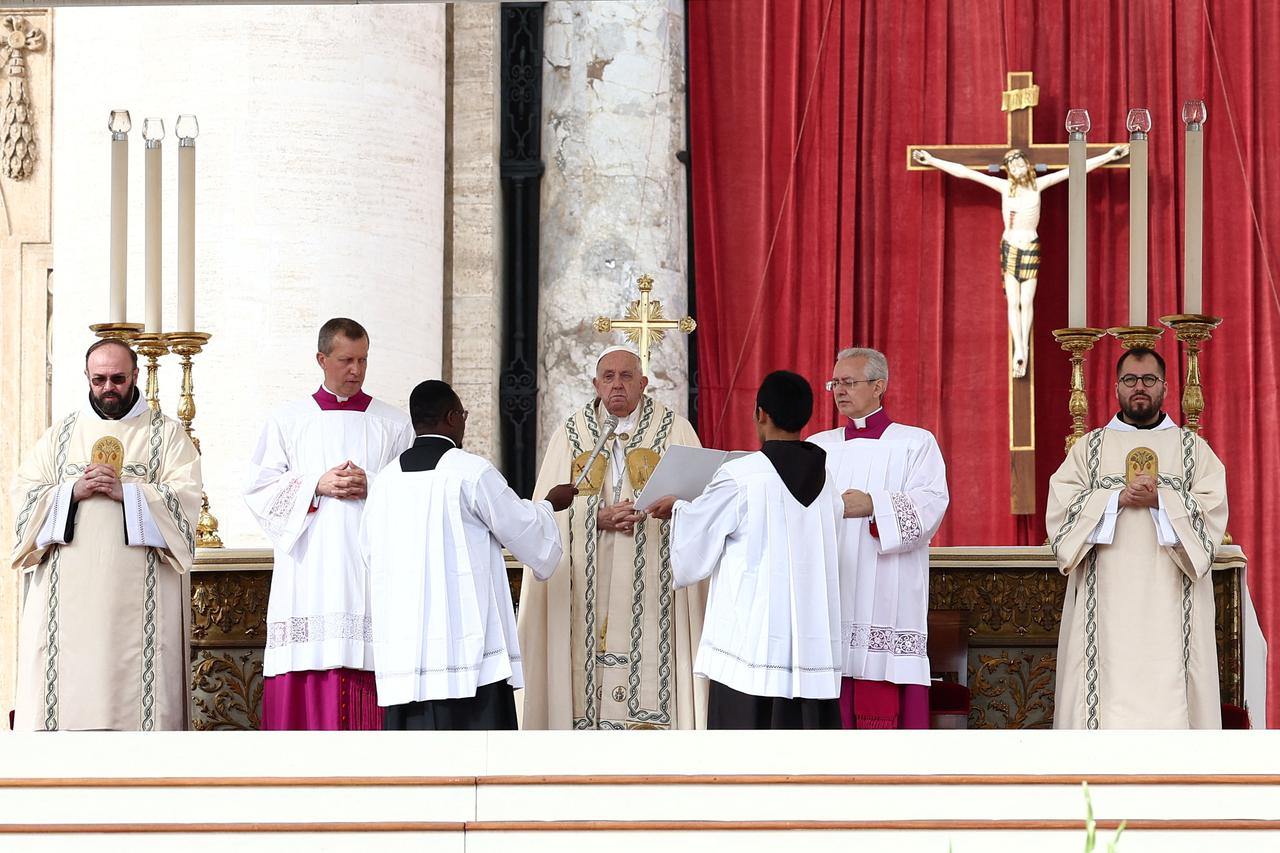 Pope Francis attends a mass to canonise fourteen new saints, in St. Peter's Square at the Vatican