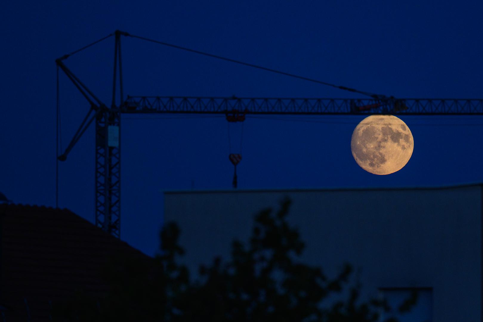 31.07.2023., Zagreb - Puni mjesec iznad Zagreba.
 Photo: Davor Puklavec/PIXSELL