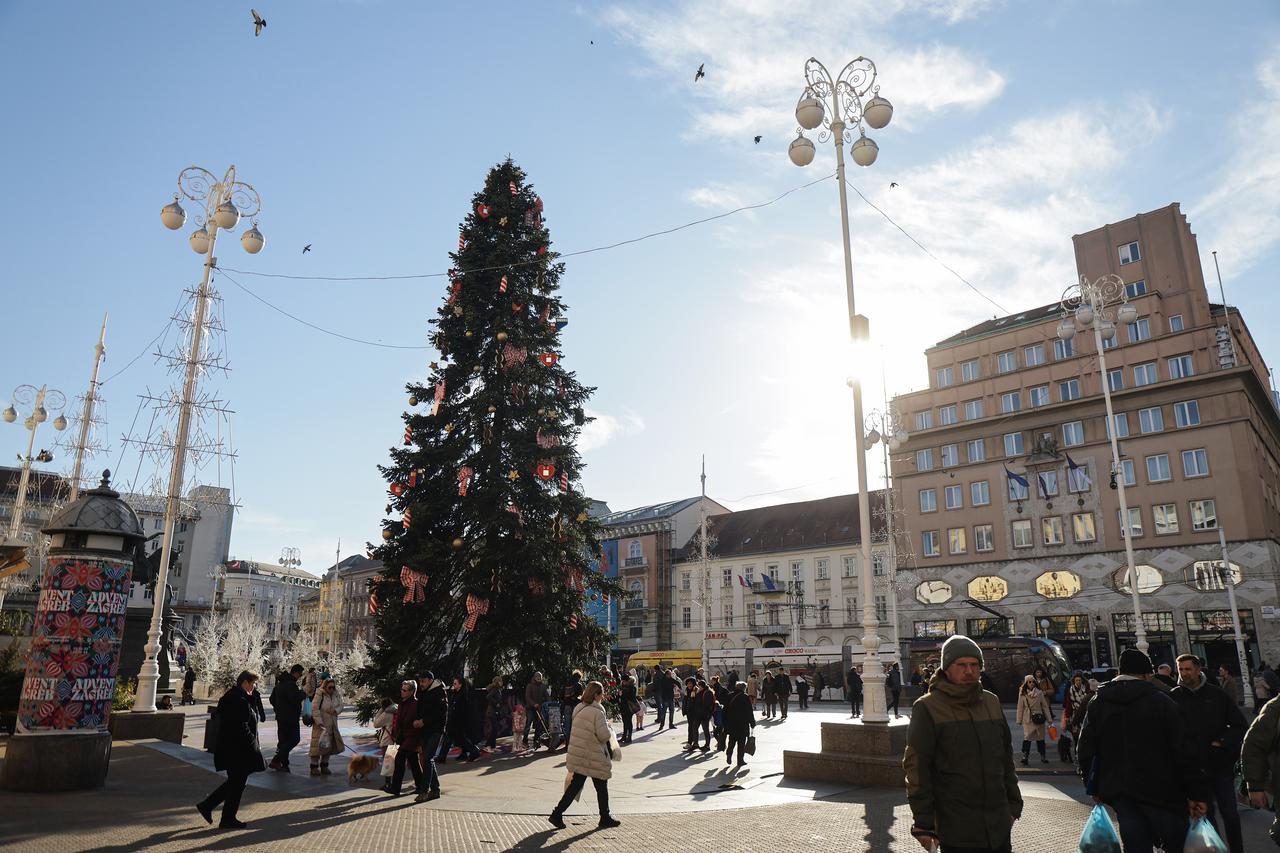 Sunčano i prohladno vrijeme u Splitu