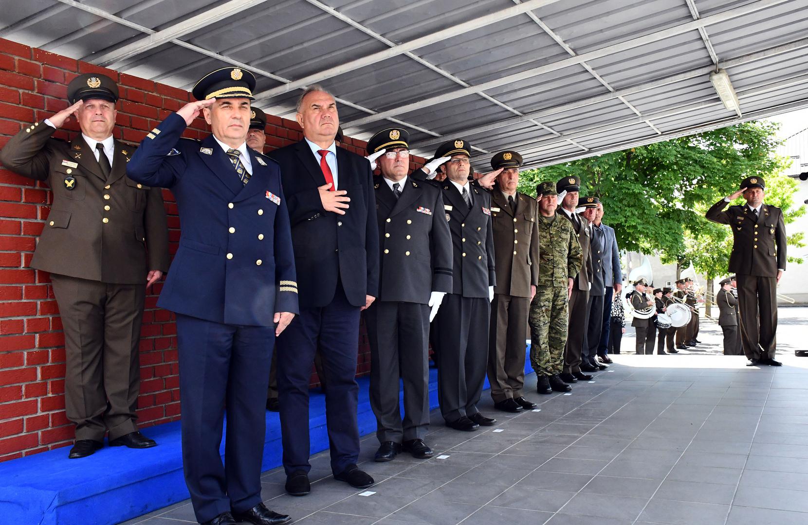 07.06.2023., Pozega - U vojarni 123. brigade HV u Pozegi odrzana je svecana promocija polaznika 30. narastaja Izobrazbe za razvoj vodja Docasnicke skole "Damir Tomljanovic Gavran". Izobrazbu je uspjesno zavrsilo 16 polaznica i 58 polaznika, a cilj izobrazbe stjecanje znanja i kompetencija za uspjesno obnasanje prvih docasnickih duznosti i provedbu zadaca na ustrojbenim mjestima skupnika. Photo: Ivica Galovic/PIXSELL