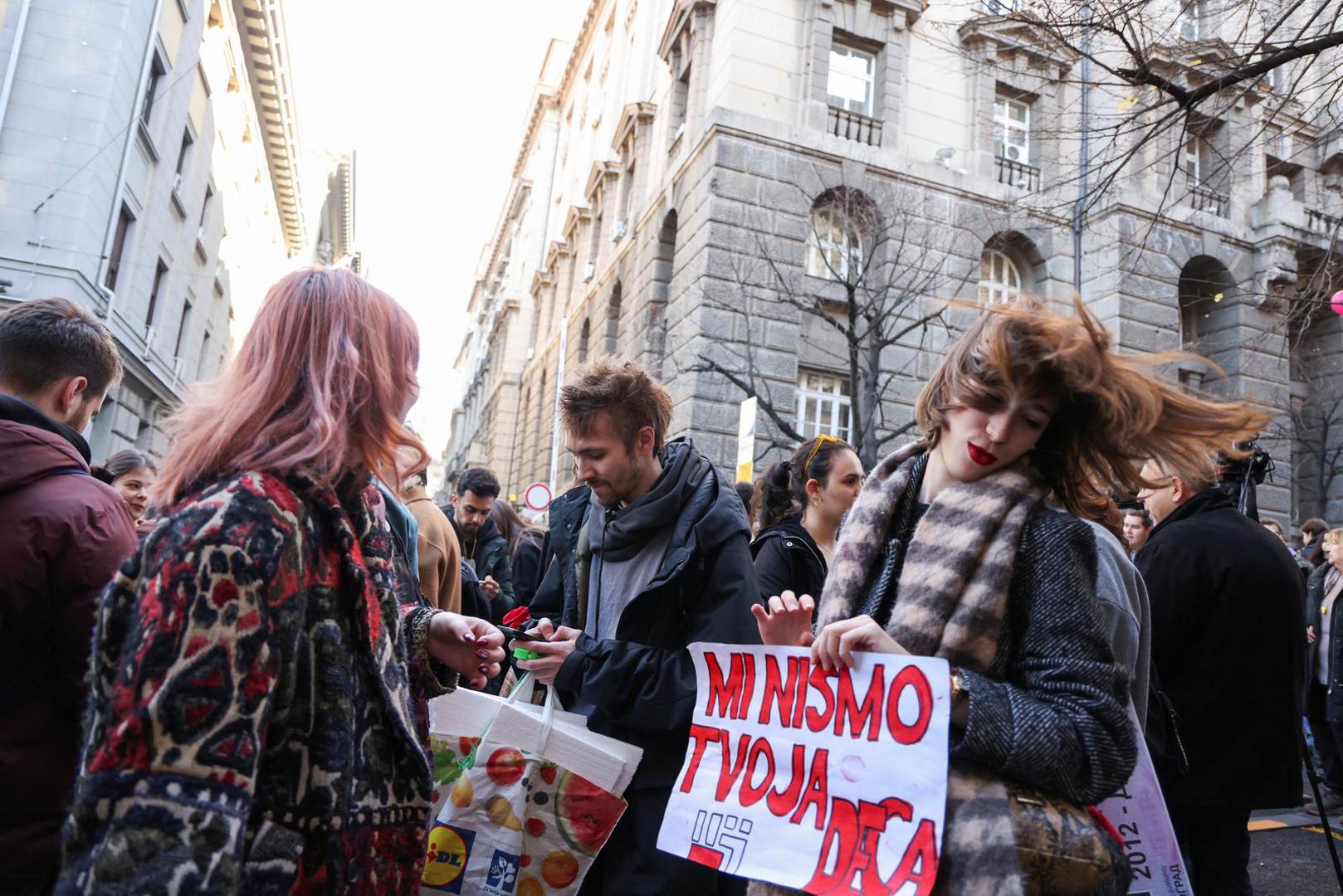 Students block the road, during a protest against alleged major election law violations in the Belgrade city and parliament races, in Belgrade, Serbia, December 25, 2023. REUTERS/Zorana Jevtic Photo: ZORANA JEVTIC/REUTERS