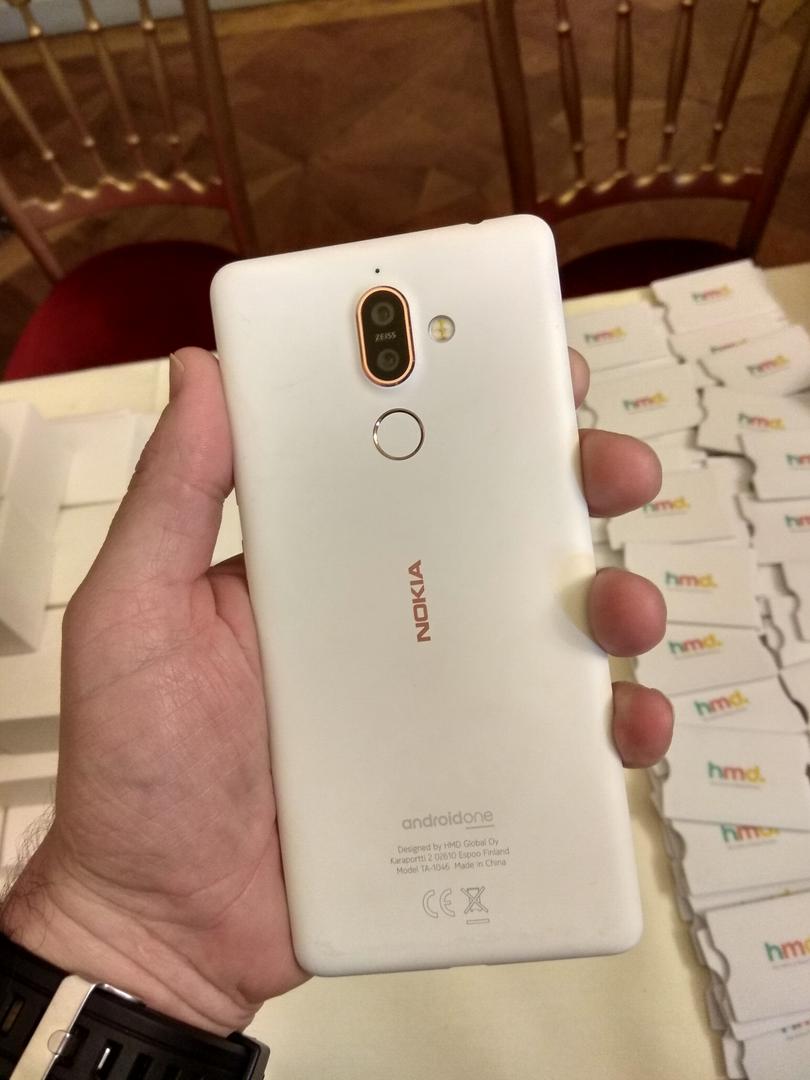 Nokia 8 Sirocco