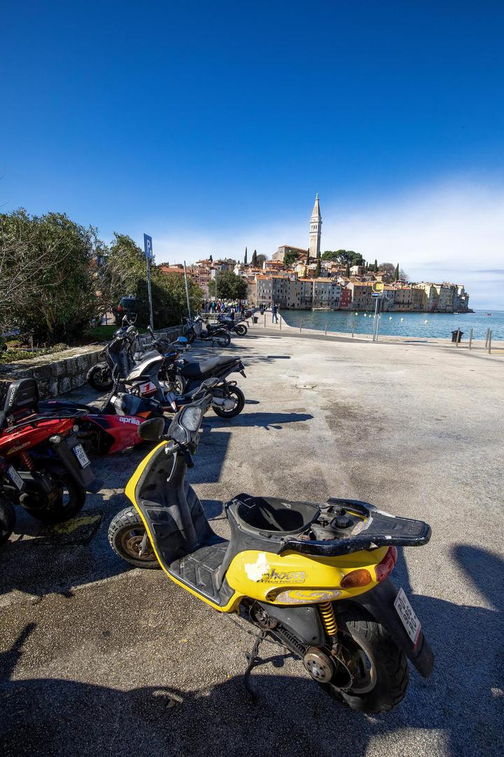 27.03.2023., Rovinj - Steta na ulicama grada koje je poharalo snazno nevrijeme.
 Photo: Srecko Niketic/PIXSELL