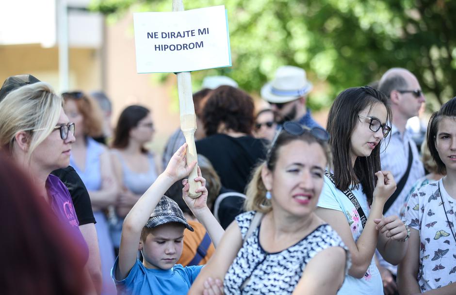 Prosvjed građana "Ne dirajte mi hipodrom"