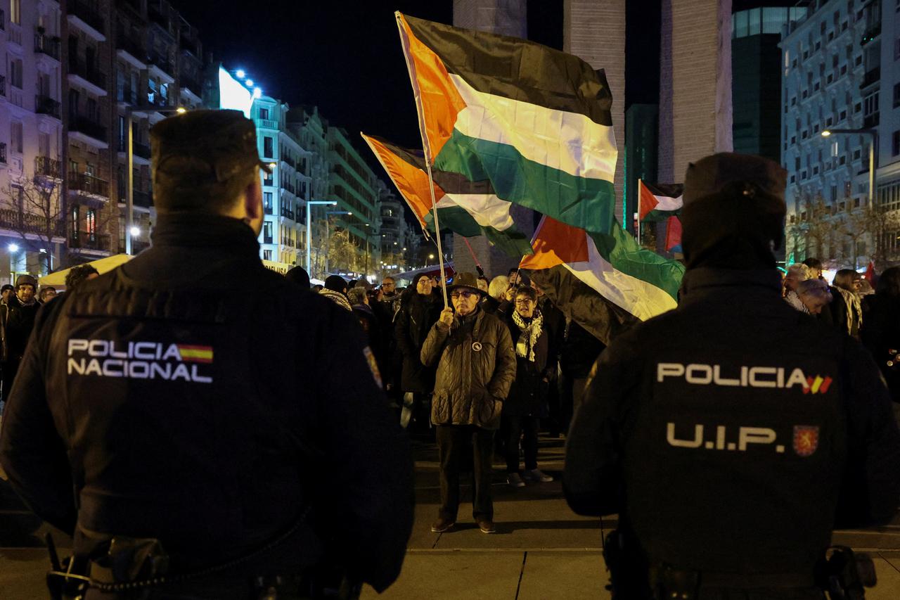 Demonstration against the visit of Israel basketball team Maccabi Tel Aviv to Madrid