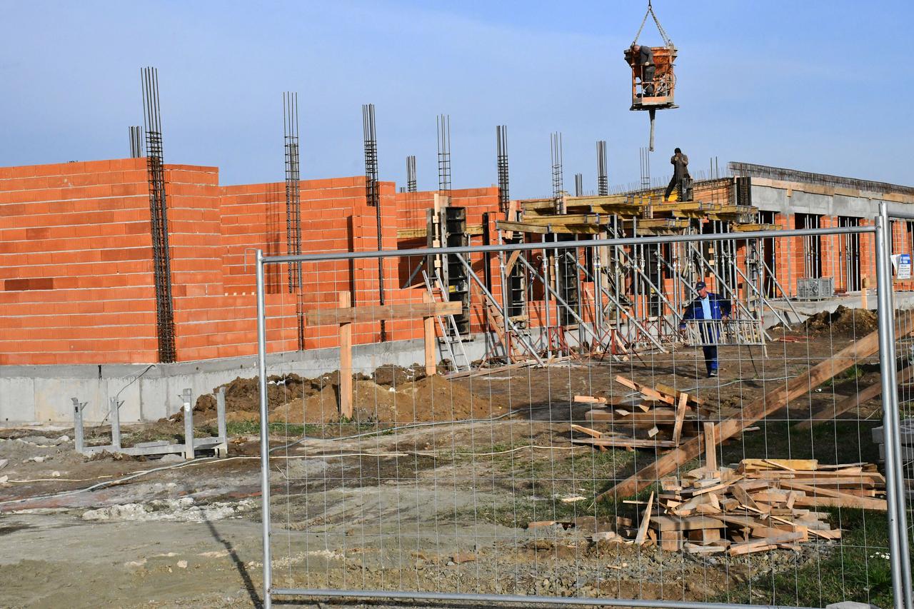 Slavonski Brod: Napreduju radovi na izgradnji nove Osnovne škole Milan Amruš