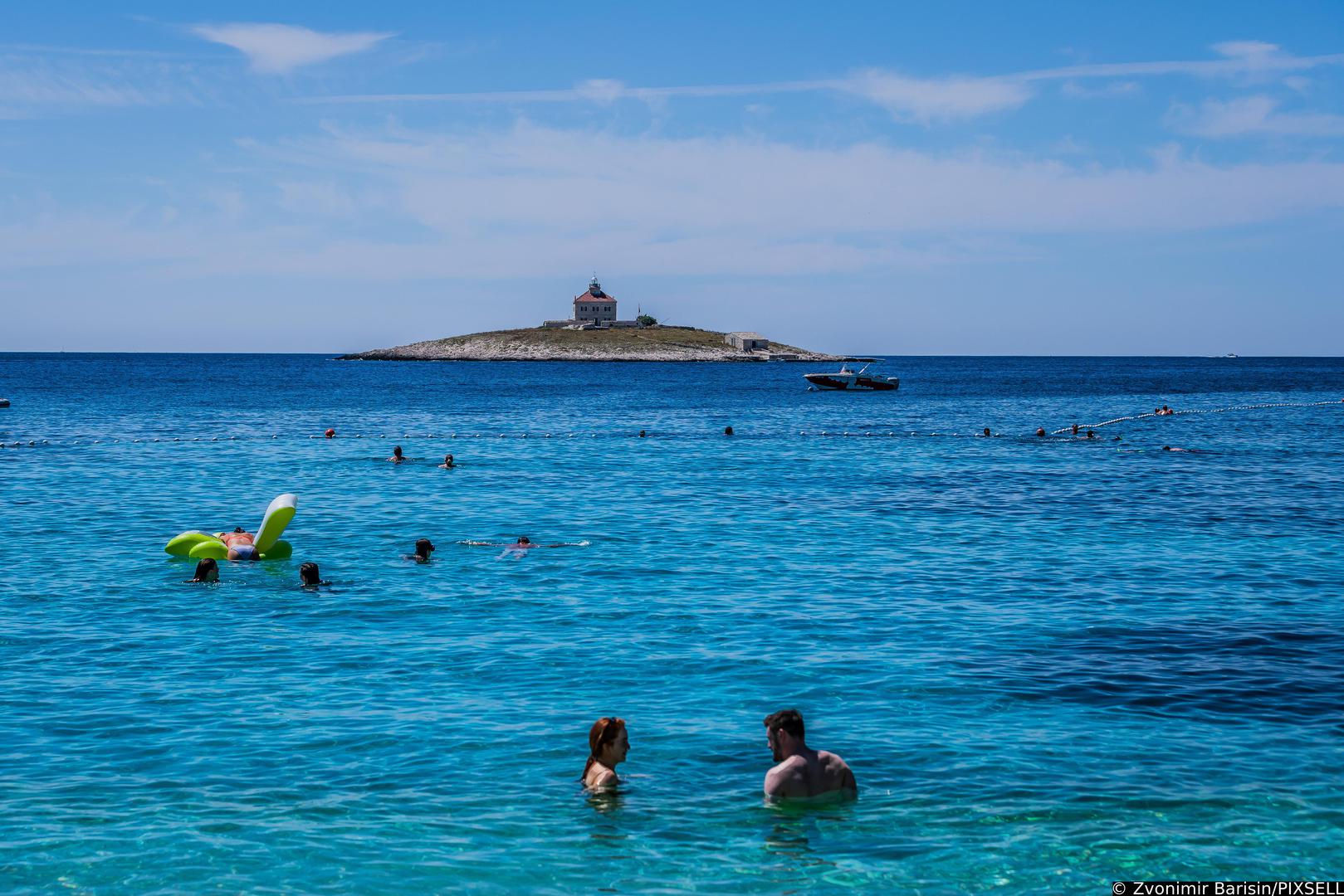 11.08.2023., Hvar - Uvala i svjetionik Pokonji Dol. 
Uvala koja se nalazi 30ak minuta od centra grada Hvara.  Photo: Zvonimir Barisin/PIXSELL