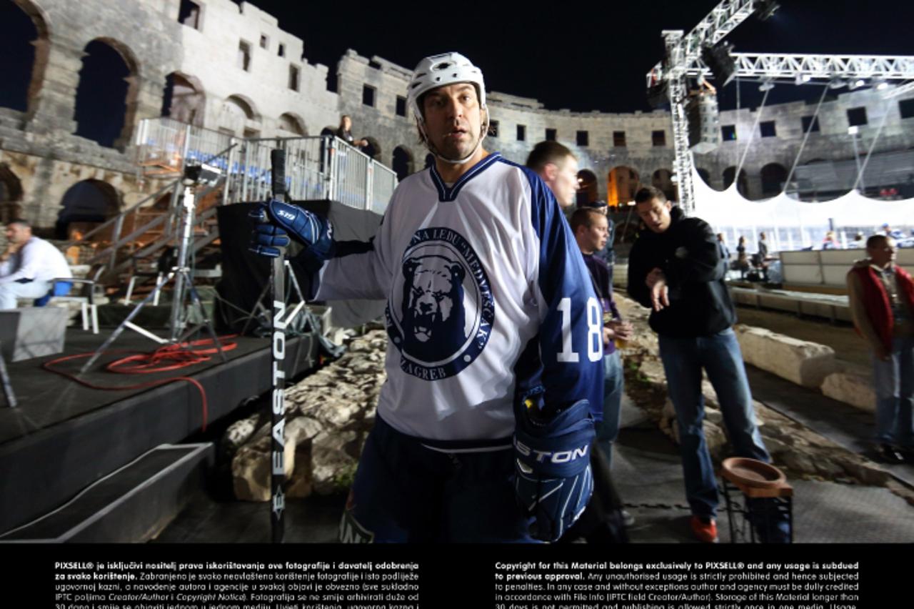 '15.09.2012., Pula - Arena Ice Fevera Pula MMXI, Memorijalna utakmica Ferdo Spajic 2012., KHL Medvescak Zagreb - Gazprom Export, utakmica hrvatskih i ruskih veterana. Damir Gojanovic. Photo: Zeljko Lu