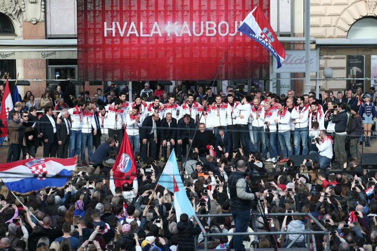 Hrvatski rukometaši, doček na Trgu
