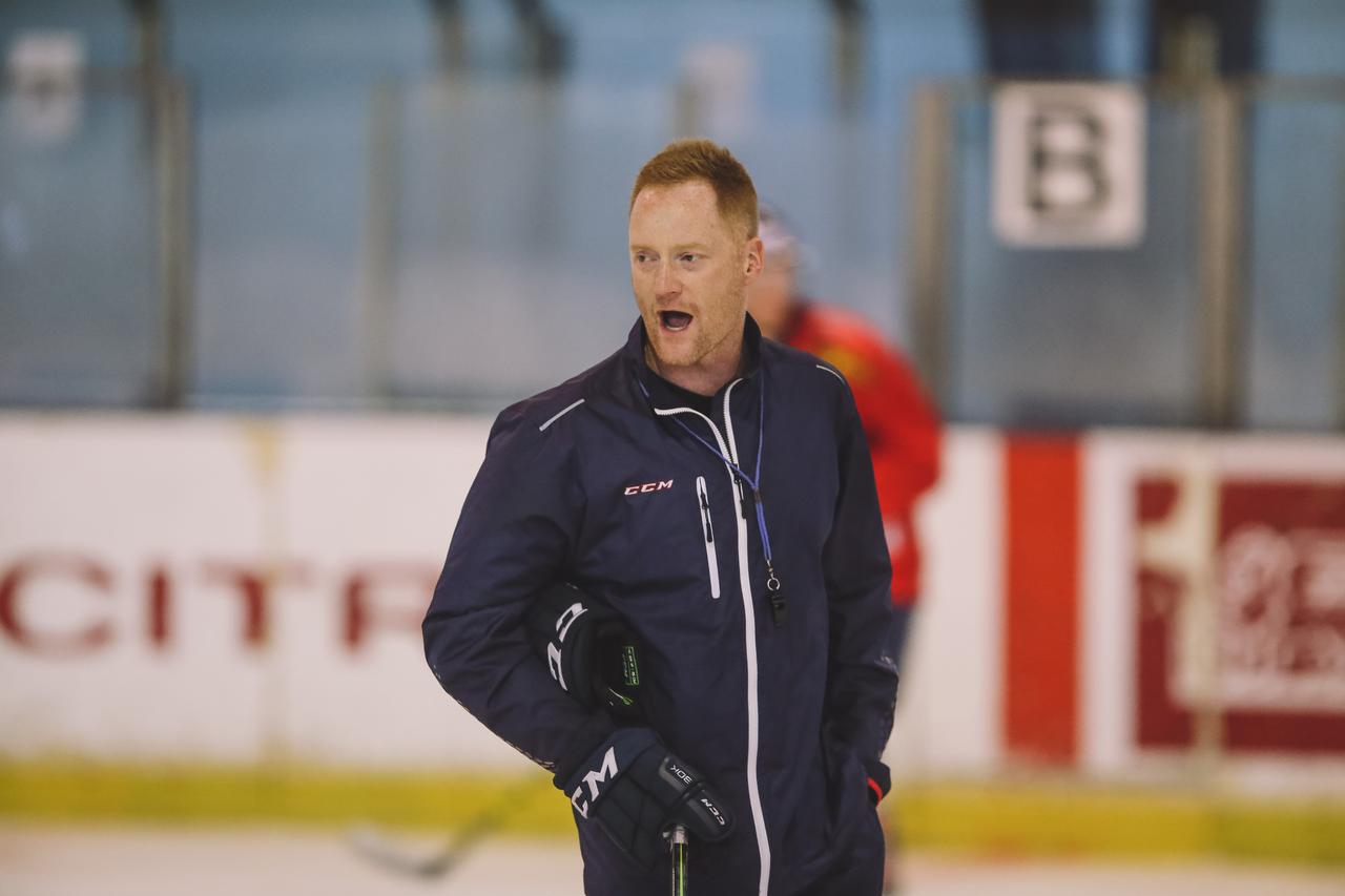 28.07.07.2016., Zagreb, Klizaliste Velesajam,Prvi otvoreni trening priprema hokejasa Medvescaka za 4.sezonu u KHL-u,Gordie Dwyer trener                                                                                                                      Ph