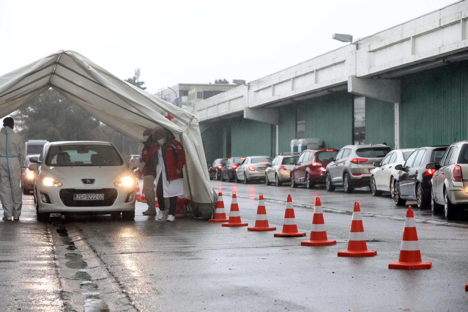 2.11.2021., Zagreb - Velesajam, zapadni ulaz, novi punkt za drive in testiranje na Covid 19.
