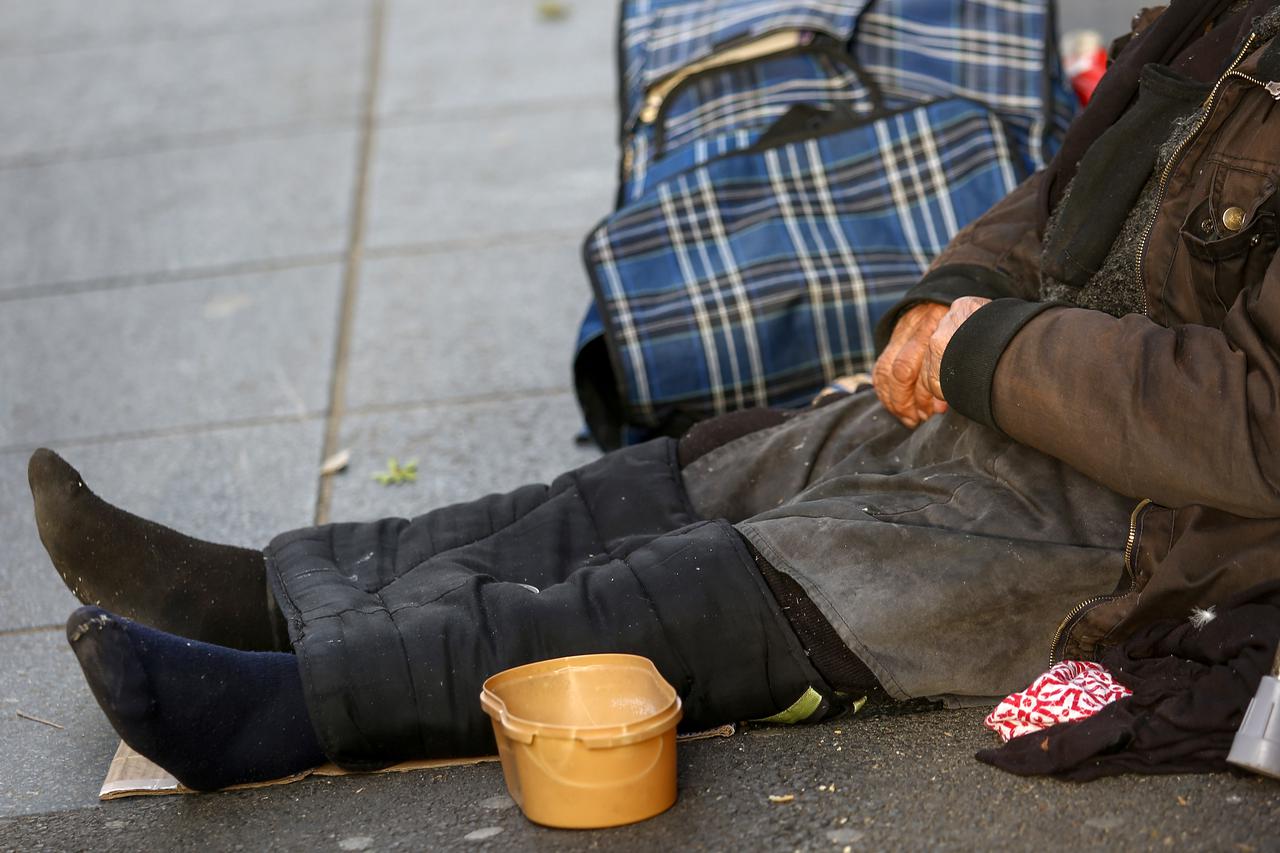 Prosjačenje je sve češća pojava na ulicama Zagreba