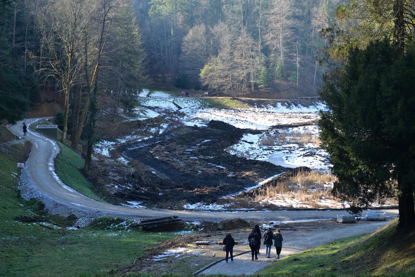 04.02.2024., Trakoscan, Hrvatska - Jezero Trakoscan presuseno je kako bi se jezero ocistilo od mulja. Radovi traju vec tri godine. Photo: Josip Mikacic/PIXSELL