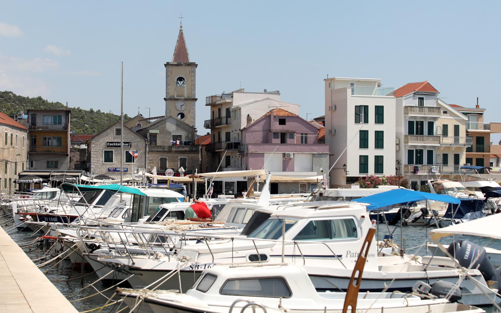 23.07.2024.,Pirovac-- Turisticka patrola i Vecernjakove zvjezdice u Pirovcu. Photo: Dusko Jaramaz/PIXSELL