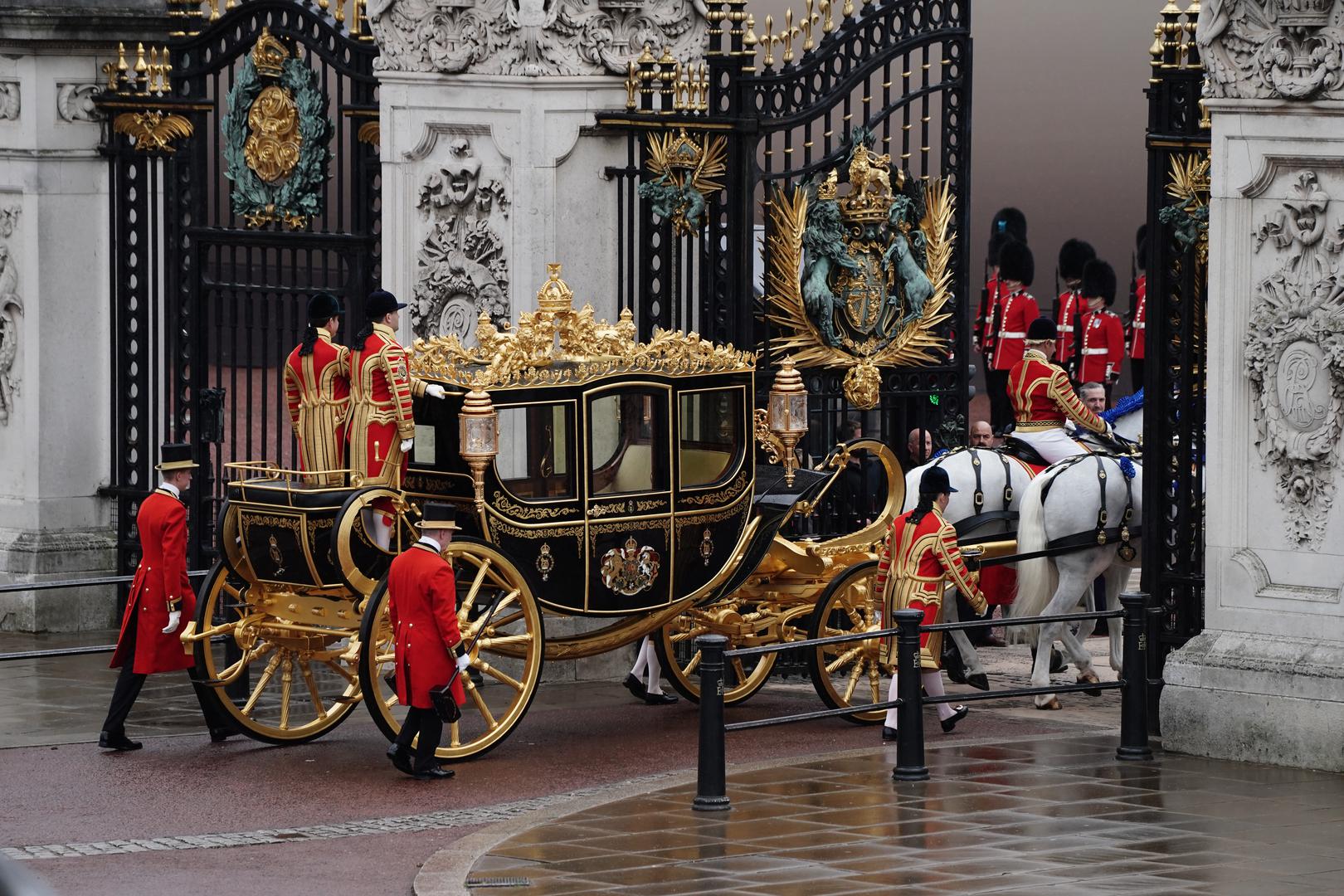 The Diamond Jubilee State Coach arrives at Buckingham Palace ahead of the Coronation of King Charles III and Queen Camilla today. Picture date: Saturday May 6, 2023. Photo: Jordan Pettitt/PRESS ASSOCIATION