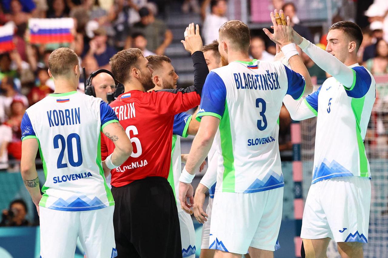 Handball - Men's Preliminary Round Group A - Japan vs Slovenia