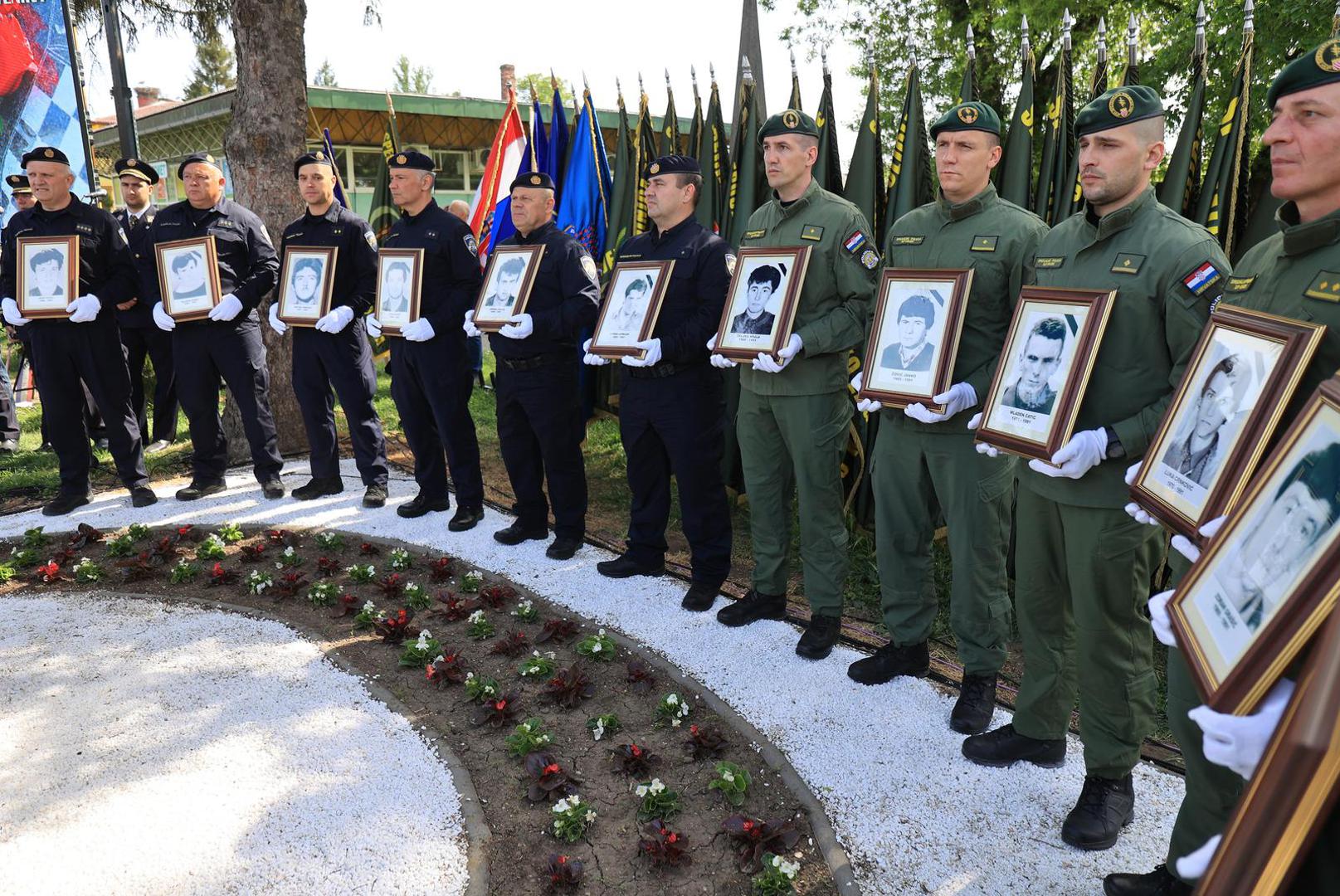 02.05.2022., Borovo - Obiljezavanje 31. obljetnice stradavanja dvanaestorice hrvatskih redarstvenika - Memorijal 12 redarstvenika.
  Photo: Davor Javorovic/PIXSELL