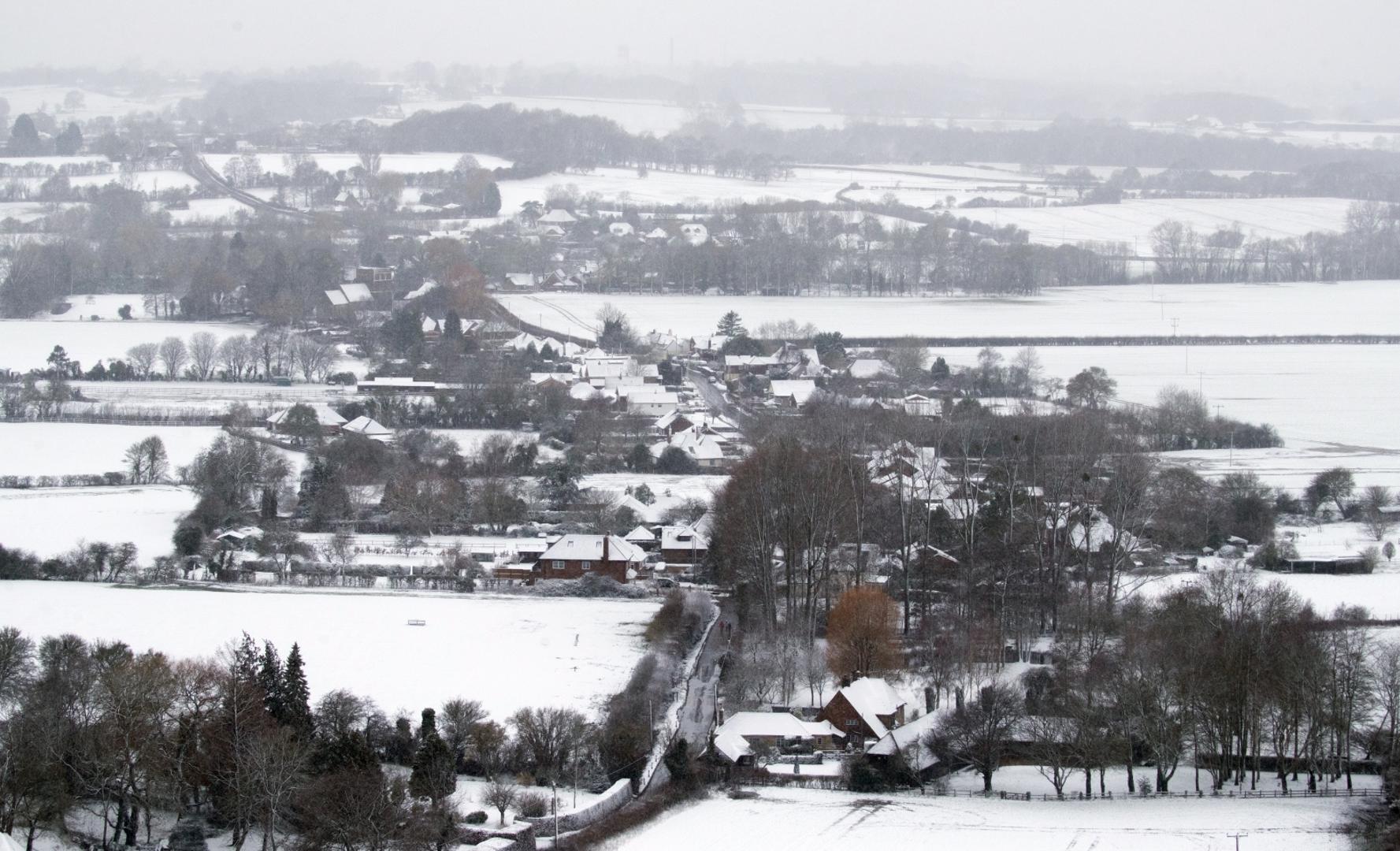 Winter weather Feb 7th 2021 Snow covers the ground near to the Wye National Nature Reserve near Ashford in Kent, with heavy snow set to bring disruption to south-east England and East Anglia as bitterly cold winds grip much of the nation. Picture date: Sunday February 7, 2021. Andrew Matthews  Photo: PA Images/PIXSELL