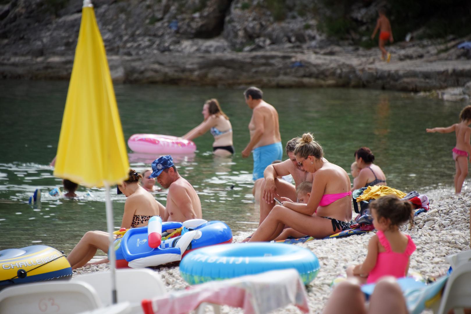 20.07.2021., Krnica - Turisticka patrola Vecernjeg lista, u Dugoj uvali.
Photo: Sasa Miljevic / PIXSELL