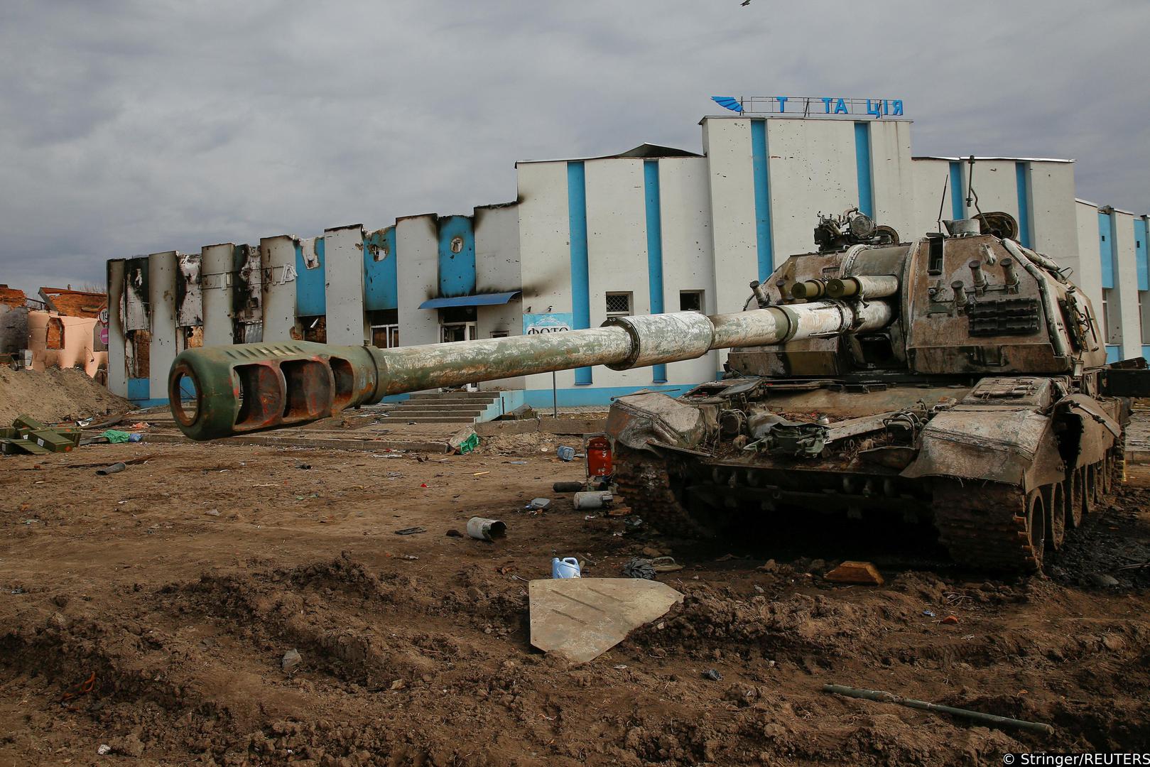 A damaged Russian MSTA-S 2S19 self-propelled howitzer is seen amid Russia?s attack on Ukraine continues, in the town of Trostianets, in Sumy region, Ukraine March 28, 2022. Picture taken March 28, 2022. REUTERS/Oleg Pereverzev Photo: Stringer/REUTERS