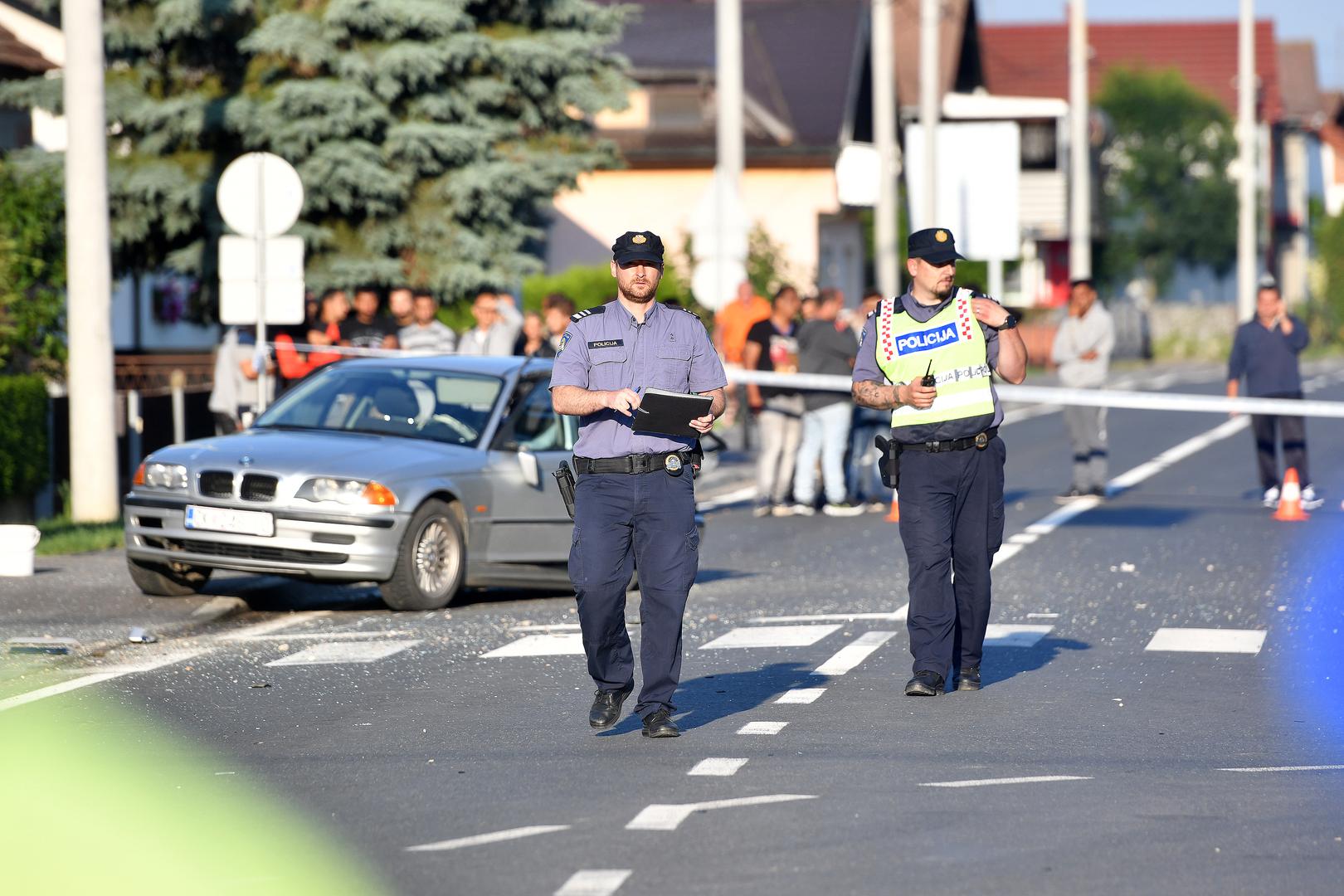 10.06.2022., Stefanec - Na raskrizju Ulice Zrinski i Ulice Vladimira Nazora dogodila se prometna nesreca izmedju dva osobna automobila, koja su nakon toga sletjela u banderu i udarila u dva pjesaka kraj ceste, od kojih je jedan smrtno stradao, dok je drugi prevezen u ZB Cakovec. Photo: Vjeran Zganec Rogulja/PIXSELL