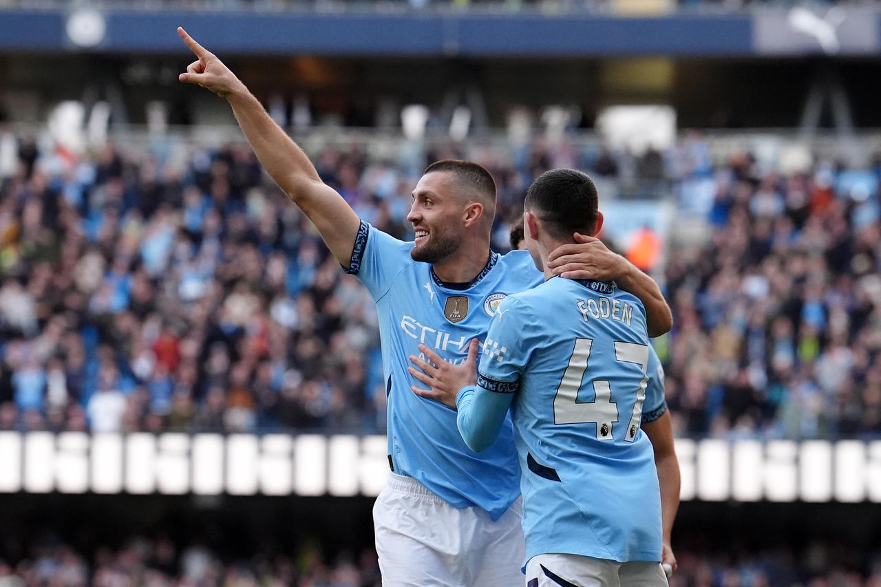 Manchester City v Fulham - Premier League - Etihad Stadium