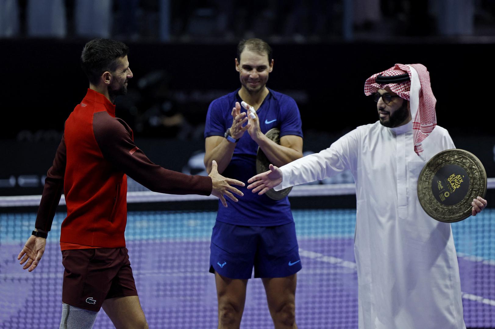 Legendarni 38-godišnji Španjolac Rafael Nadal još je jednom, za kraj svog suparništva s Novakom Đokovićem, izgubio i u ekshibicijskom meču od najuspješnijeg tenisača svih vremena, u meču za treće mjesto na spektaklu "Slam šest kraljeva" u Saudijskoj Arabiji.