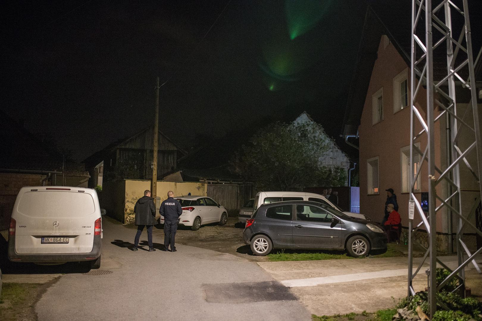 29.04.2021., Sarengrad - Tesko ubojstvo u kojemu je smrtno stradala 56-godisnjakinja. Ubio ju je najmladji od trojice sinova. Policija na ocevidu. 
Photo: Davor Javorovic/PIXSELL