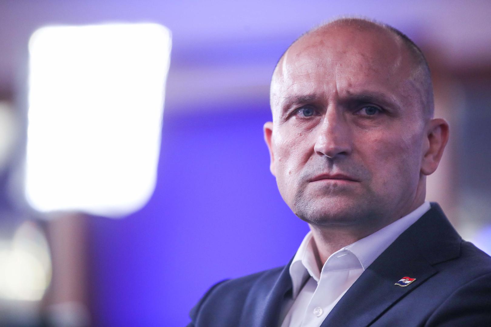 Ivan Anušić, ministar obrane: Nositelj liste u IV. izbornoj jedinici, 37.527 glasova
