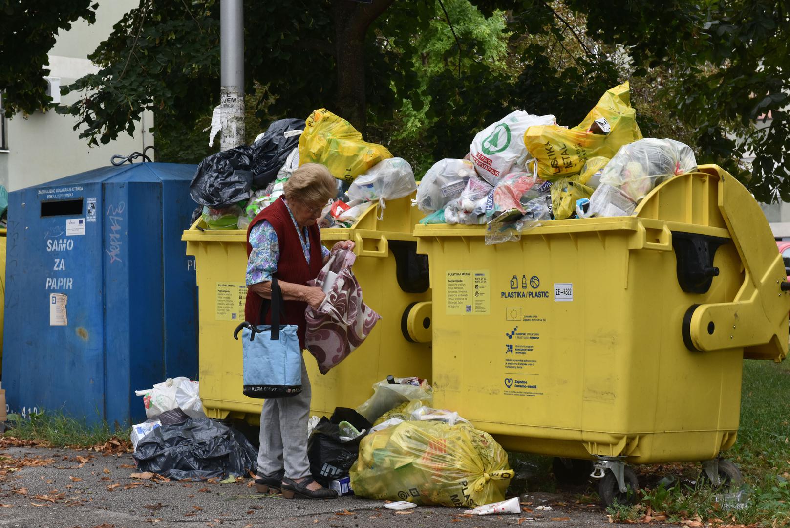 30.8.2023., Zagreb - Reportaza iz Novog Zagreba cije su javne povrsine zapustene. Photo: Davorin Visnjic/PIXSELL