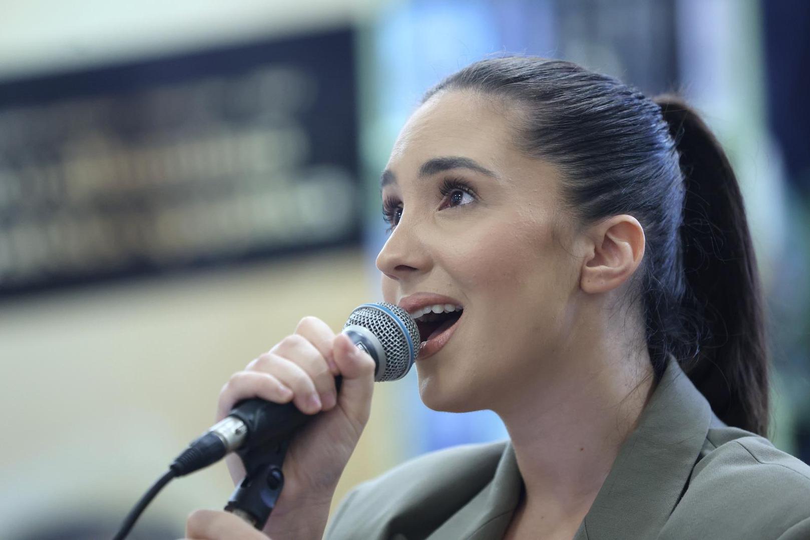 Svake godine spomenuti glazbeni dan podržavaju brojni ambasadori, a ove godine u ambasadorskoj ulozi našli su se: Parni valjak, Detour, Ivana Kindl, klapa Šufit, Kojoti, Marko Matijević Sekul iz sastava Manntra, Mihael Kvorka i Teo Grčić. U sklopu obilježavanja Nacionalnog dana albuma  predstavljena je i knjiga '75 priča o albumima – Diskografska spajalica', koja je šesto izdanje iz edicije 'Priče o albumima'. Hrvatska diskografska udruga ljubiteljima glazbe i široj javnosti želi približiti albume, rad autora, glazbenika i diskografske industrije na jedan nov i drugačiji način – kroz priče, a ovaj projekt HDU-a je od iznimne važnosti kako za hrvatsku glazbenu industriju, tako i za hrvatsku kulturnu baštinu.