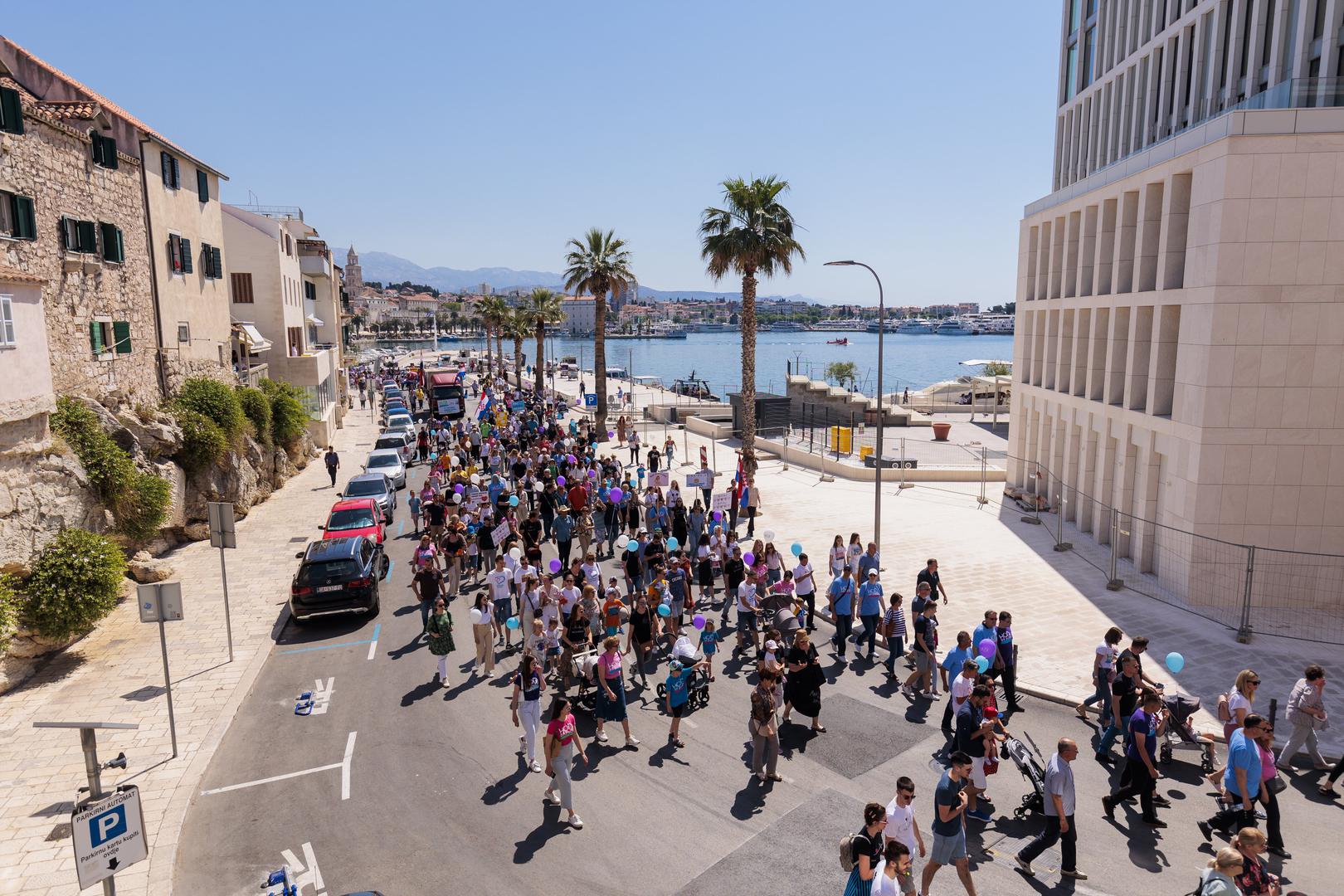 21.05.2022., Split - U Splitu odrzan 4. Hod za zivot s Rive do Zvoncaca.
 Photo: Miroslav Lelas/PIXSELL