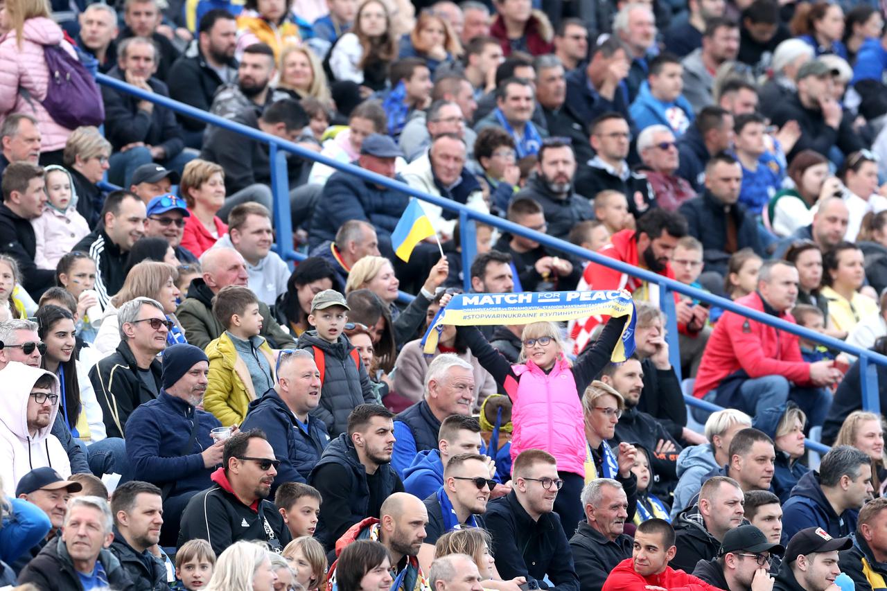 ZAgreb: Dobro raspoloženi gledatelji podržali su humanitarnu akciju 'Match for peace'