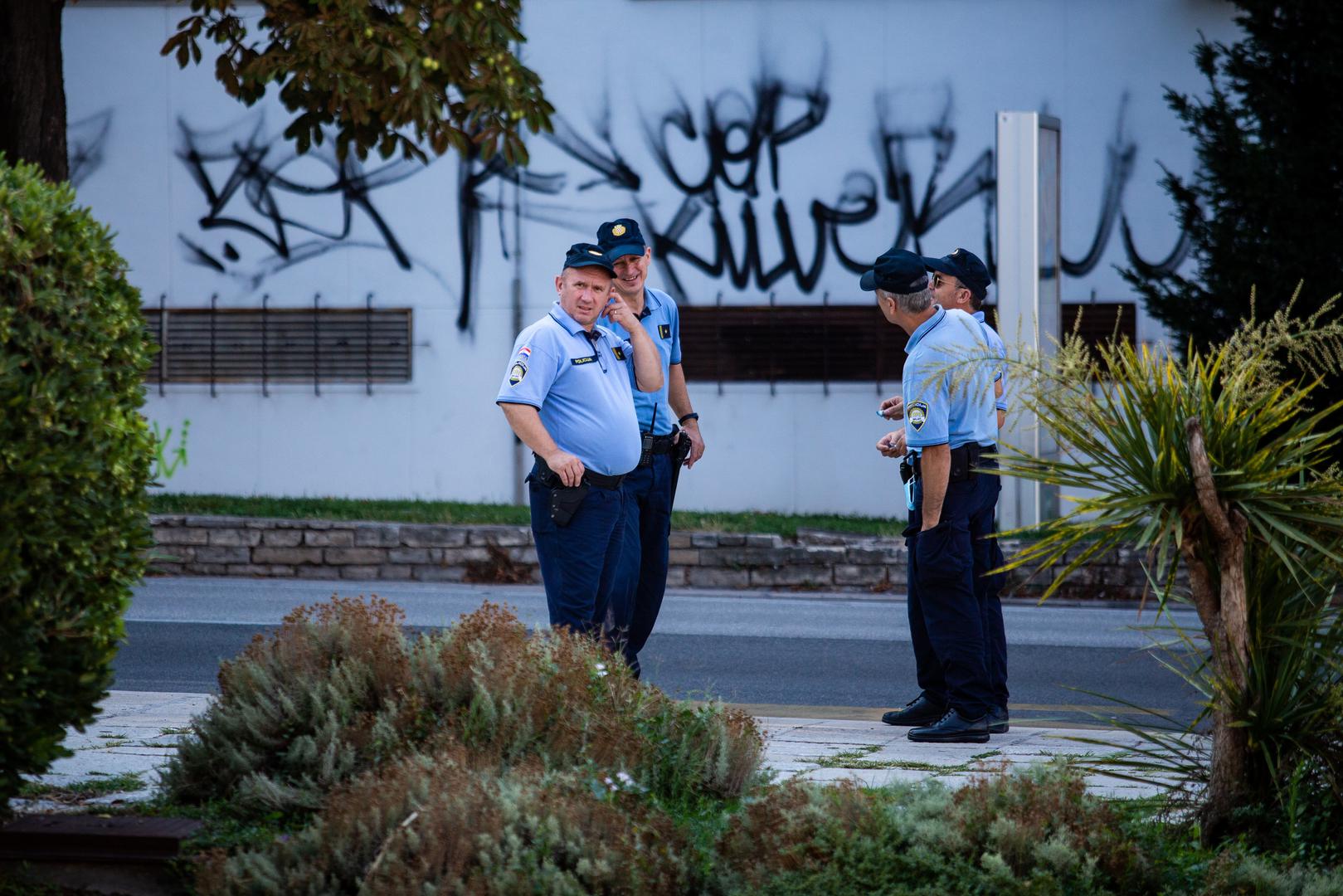 12.08.2020., Split - Policijske snage osiguravaju prostor oko Zupanijskog suda u Splitu na kojem je jutros zapocelo sudenje Filipu Zavadlavu (25), optuzenomu za trostruko tesko ubojstvo u Splitu pocetkom ove godine.
Photo: Milan Sabic/PIXSELL