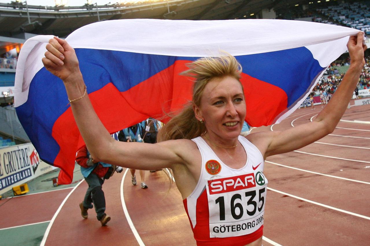 FILE PHOTO: Russia's Tomashova celebrates after winning the gold medal in the women's 1500 m final in Gothenburg