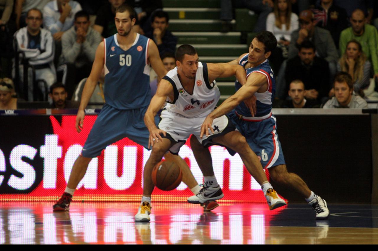 '28.10.2010.,Cibonina dvorana, Zagreb - Kosarkaska Euroliga, 2. kolo, KK  Cibona - KK Fenerbahce . Roko Leni Ukic i Rok Stipcevic Photo: Zeljko Hladika/PIXSELL'