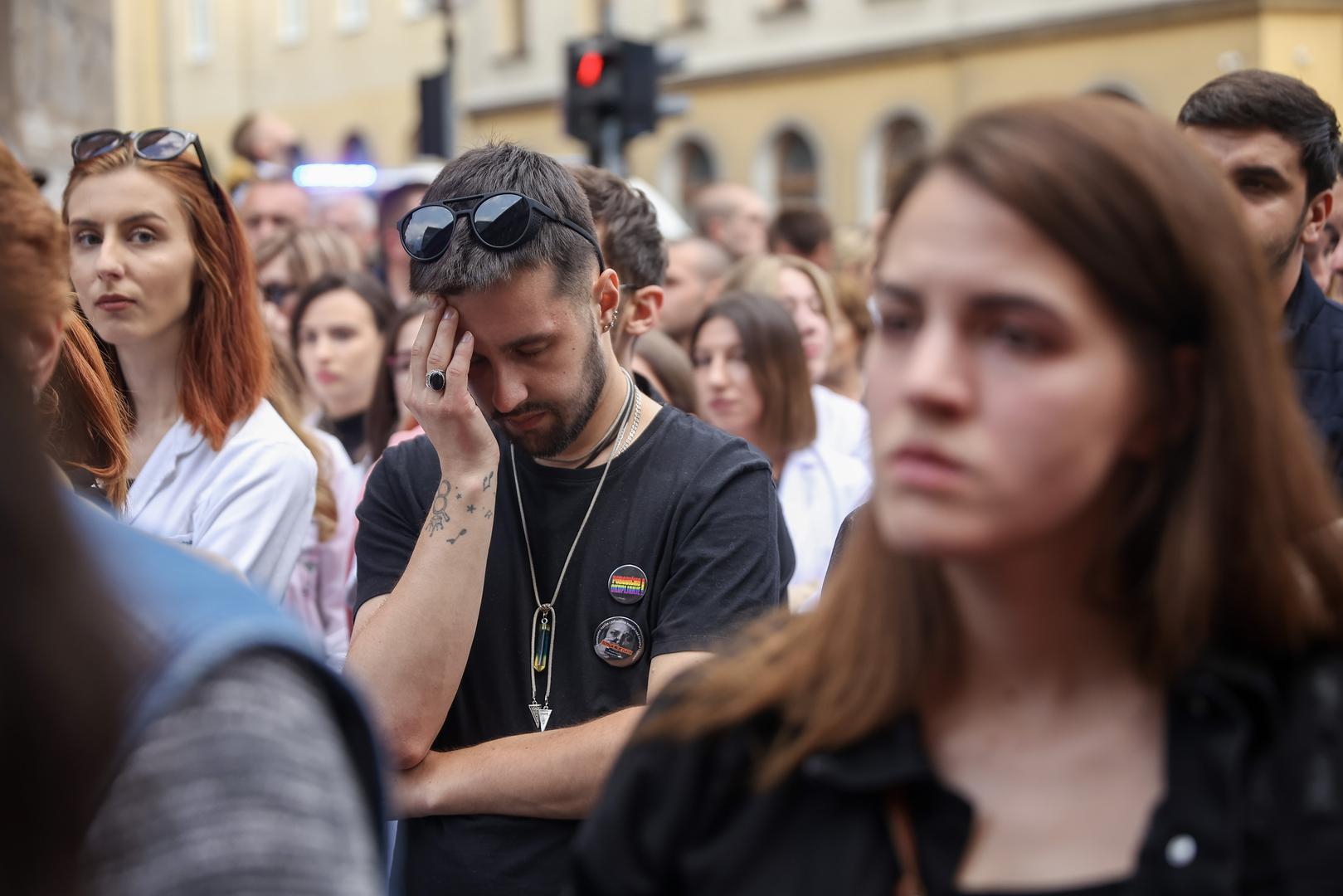 28.05.2023., Sarajevo, Bosna i Hercegovina - Nakon sto je u petak navecer u tragicnoj saobracajnoj nesreci ubijena mlada doktorica Azra Spahic, gradjani Sarajeva su odlucili odati joj pocast prosvjednim okupljanjem na mjestu nesrece.

 Photo: Armin Durgut/PIXSELL