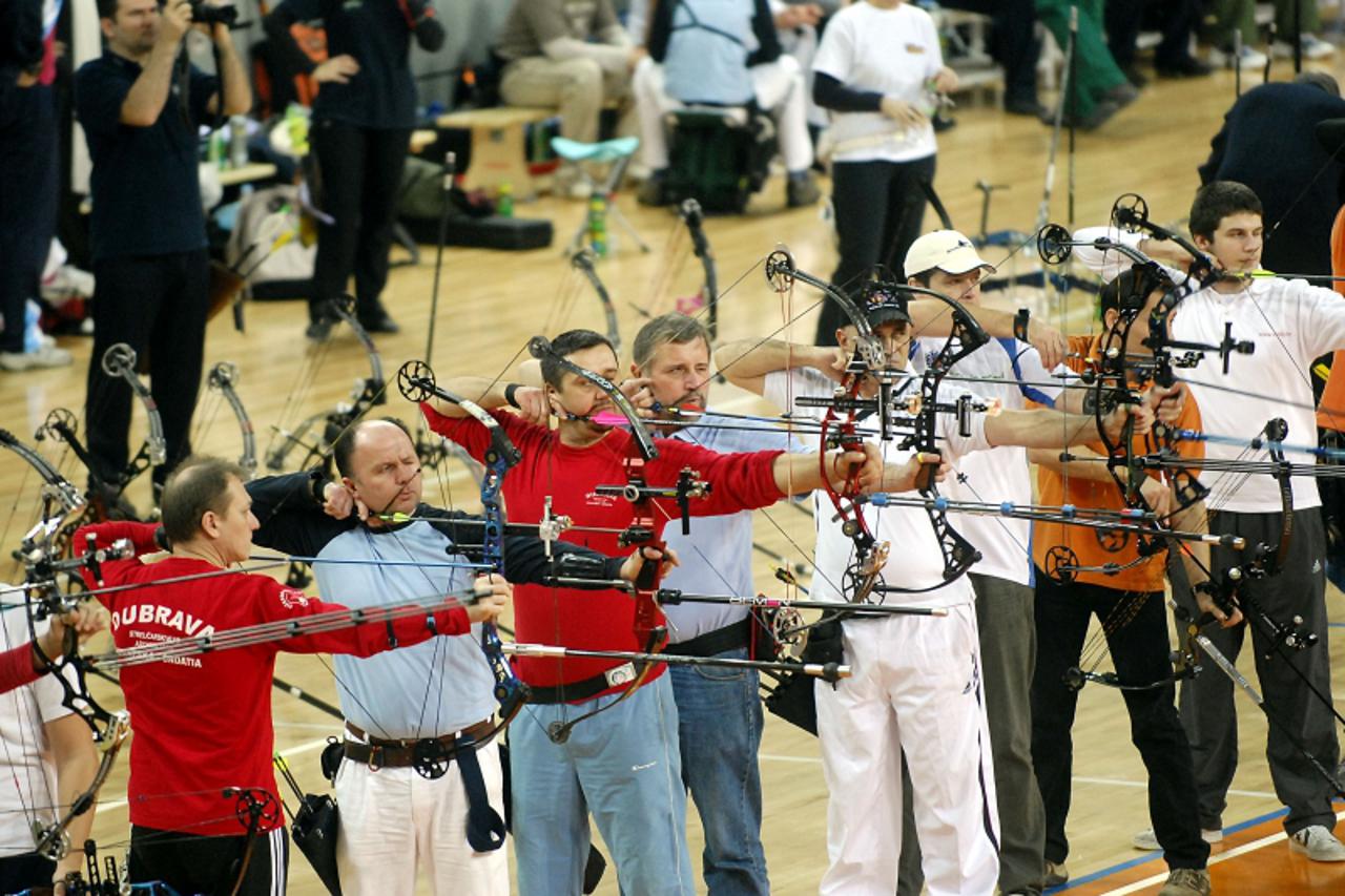 'sport, 22.12.2008., varazdin, bozicni strelicarski turnir varazdin 2008 Photo: Marko Jurinec/PIXSELL'