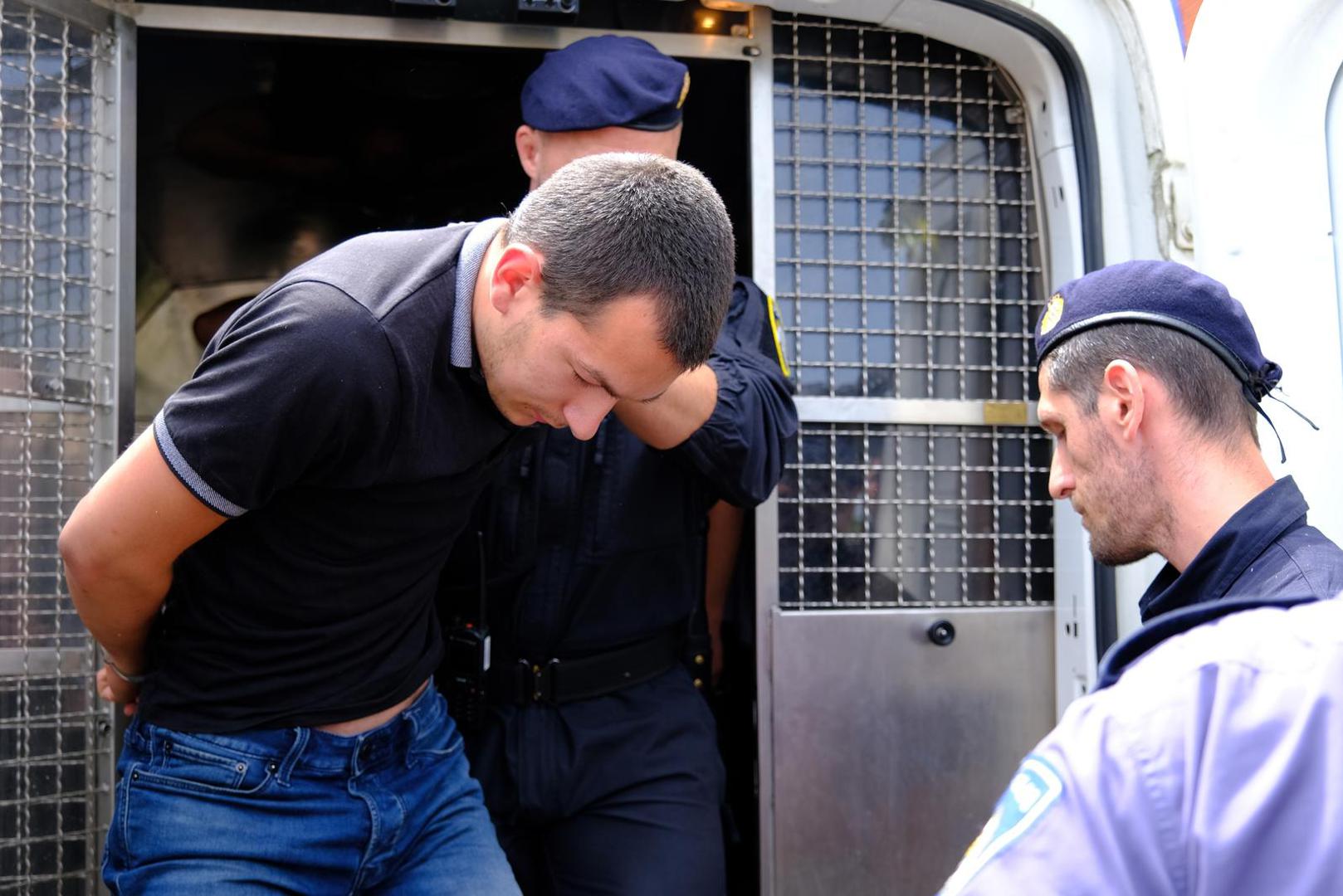 23.05.2022., Velika Gorica - U tijeku je ispitivanje navijaca nakon nereda na autocesti A1 kod Desinca. Dio navijaca doveden je na Zupanijski sud u Velikoj Gorici. Photo: Slaven Branislav Babic/PIXSELL