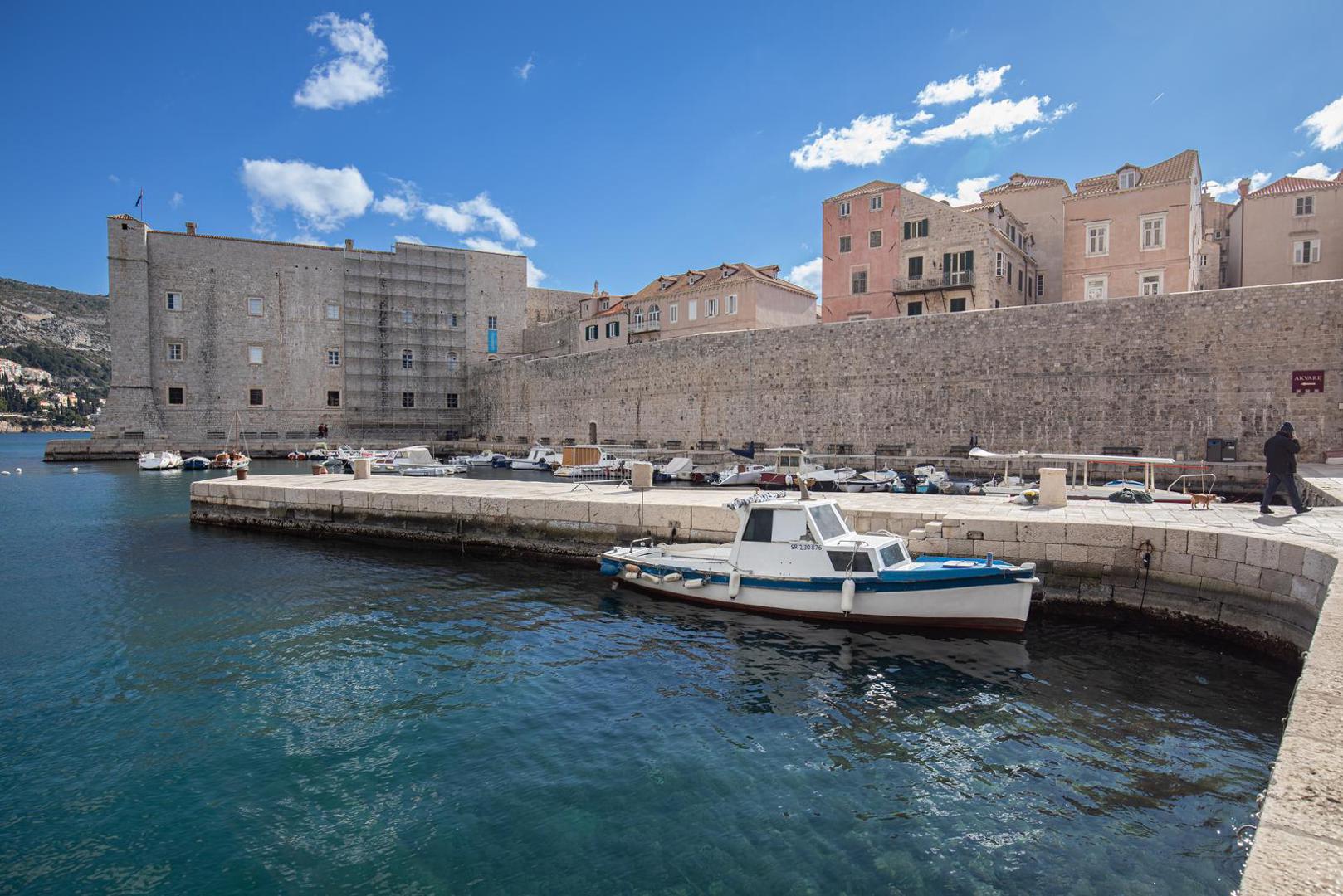 12.02.2023., Dubrovnik - Oseke vecih amplituda danima u Dubrovniku. Photo: Grgo Jelavic/PIXSELL