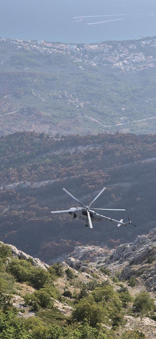 U akciji je sudjelovao i helikopter Hrvatskog ratnog zrakoplovstva (HRZ), koji je brzo stigao na mjesto nesreće.

