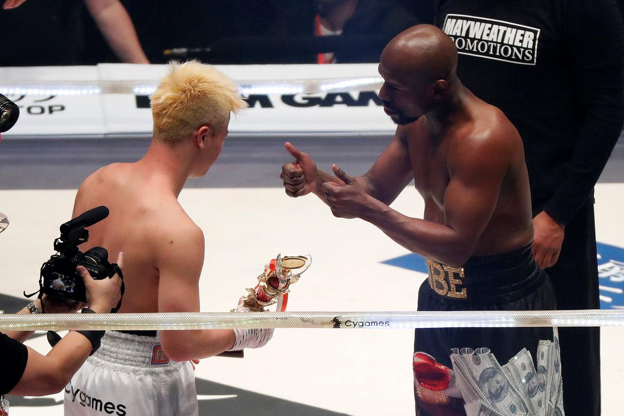 Floyd Mayweather - Tenshin Nasukawa