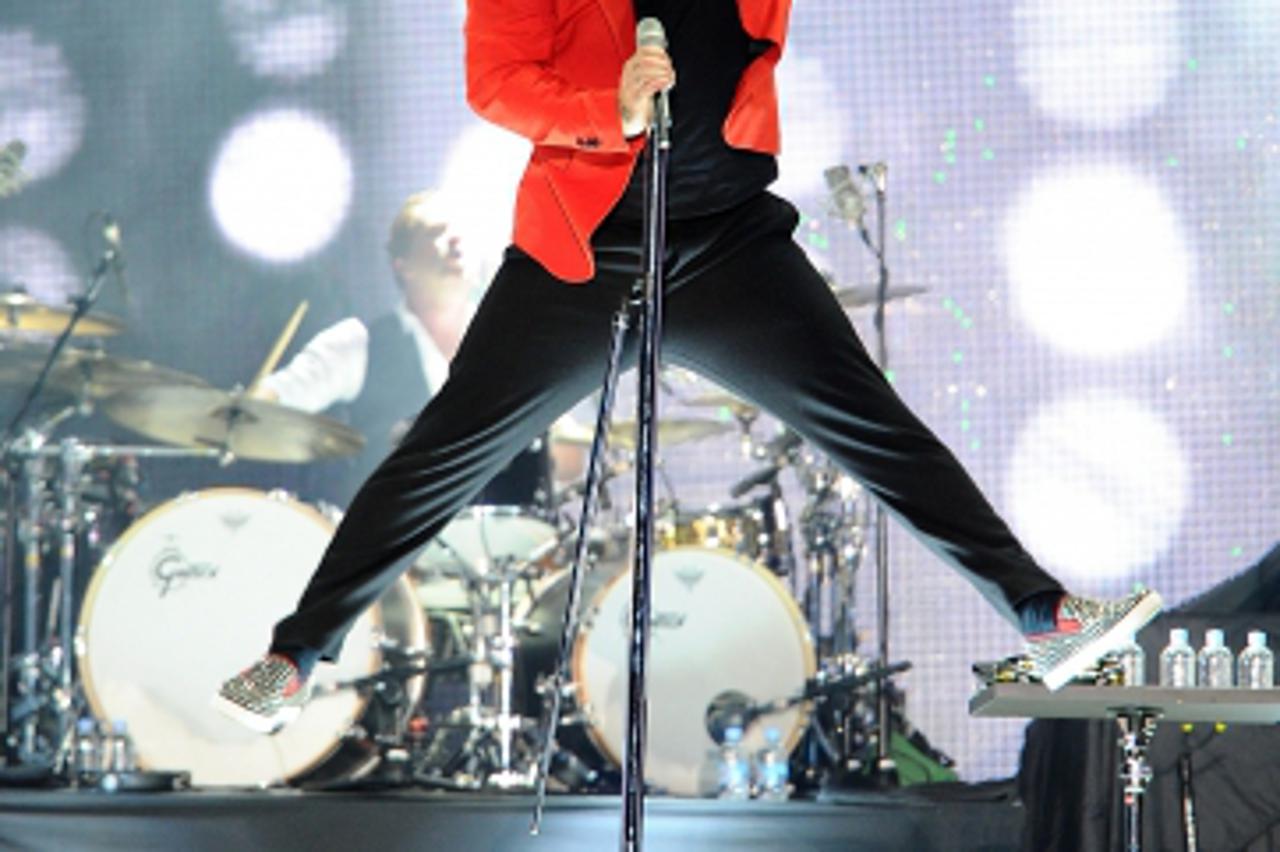 'Robbie Williams performs during Capital FM\'s Summertime Ball at Wembley Stadium, London.Photo: Press Association/PIXSELL'