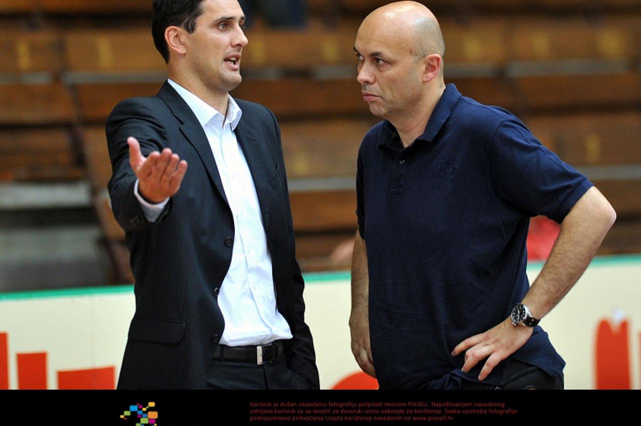 '13.05.2011., Dvorana Sutinska Vrela, Zagreb - Zadnje 14. kolo doigravanja prve HKL, lige za prvaka, Cedevita - Zabok. Sportski direktor Cedevit Matej Mamic, predsjednik Cedevite Mladen Veber.  Photo: