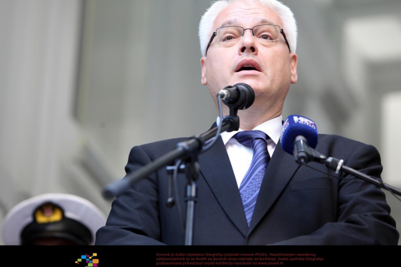 \'12.09.2011. Rijeka - Predsjednik Republike Hrvatske Ivo Josipovic nazocio je svecanom otkrivanju spomen ploce posvecene hrvatskim casnicima ratne mornarice (Pomorski fakultet Sveucilista u Rijeci, S