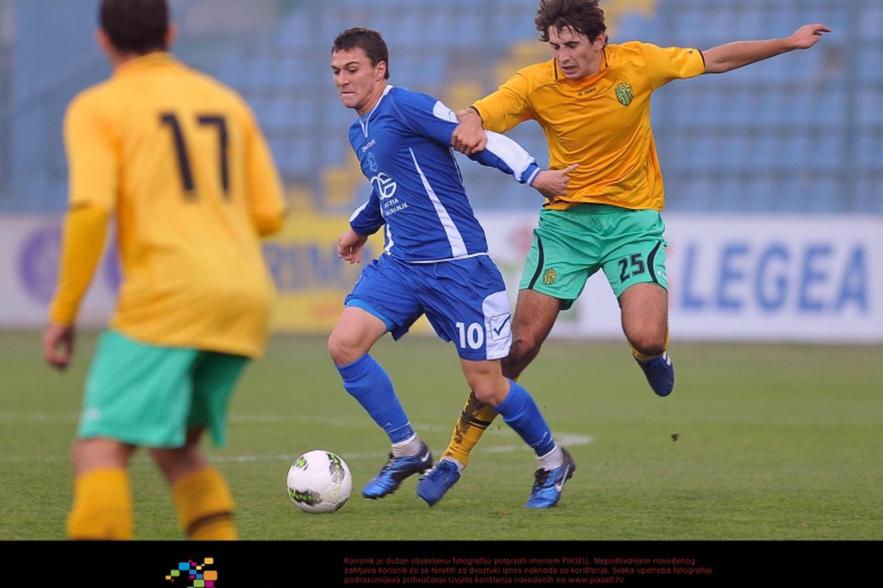 '25.10.2011., Stadion Varteks, Varazdin - Utakmica 1/8 finala Hrvatskog nogometnog kupa, NK Varazdin - NK Istra 1961. Dominik Glavina.  Photo: Marko Jurinec/PIXSELL'