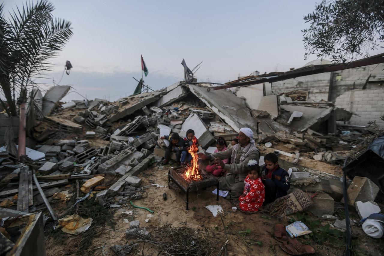 Displaced Palestinian family in Khan Yunis