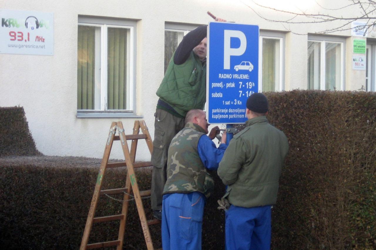 \'Podravina-bilogora, 18.1.2012. Garesnica, Garesnicki Komunalci skinuli su i naplatne aparate i obavijesti o naplati parkinga Snimio: MIchel Palijan / VLM\'