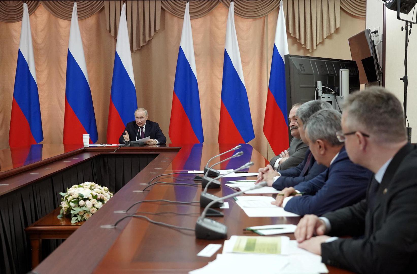 Russian President Vladimir Putin chairs a meeting of the Presidential Council for Interethnic Relations in Pyatigorsk, Russia May 19, 2023. Tatiana Barybina/Press Service of the Governor of the Stavropol Territory/Sputnik via REUTERS ATTENTION EDITORS - THIS IMAGE WAS PROVIDED BY A THIRD PARTY. NO RESALES. NO ARCHIVES. MANDATORY CREDIT. Photo: SPUTNIK/REUTERS